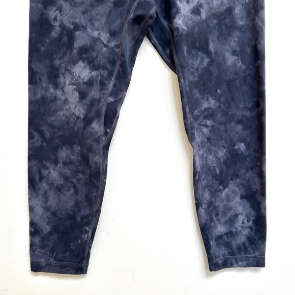 Lululemon Align High-Rise Pant 25" Leggings in Diamond Dye Pitch Grey, Size 14 - Picture 7 of 14